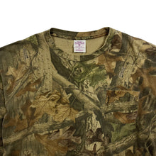 Load image into Gallery viewer, Wrangler Realtree Camo Pocket Longsleeve - Size XL
