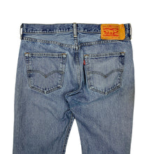 Load image into Gallery viewer, Levi's 501 Denim Jeans - Size 33"
