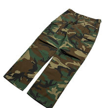 Load image into Gallery viewer, US Army Woodland Camo Cargo Pants - 34"
