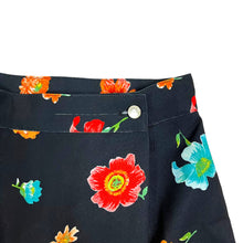Load image into Gallery viewer, Women&#39;s Le Chateau Floral Print Skort - Size S
