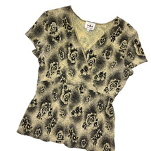 Load image into Gallery viewer, Women’s Yvonne Marie Floral Short Sleeve Blouse - Size L
