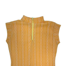 Load image into Gallery viewer, Women&#39;s Mod Striped Pattern Top - Size M
