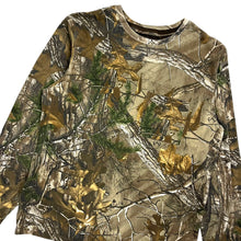 Load image into Gallery viewer, Realtree Camo Pocket Long Sleeve - Size L
