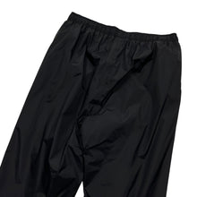 Load image into Gallery viewer, The North Face Tonal Gore-Tex Snow Shell Pants - Size M
