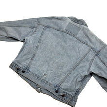 Load image into Gallery viewer, Levi&#39;s Type III Denim Trucker Jacket - Size M
