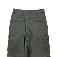 Load image into Gallery viewer, Union Bay Convertable Cargo Pants - Size 29"
