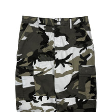 Load image into Gallery viewer, US Army Snow Camo Trousers - Size 33"
