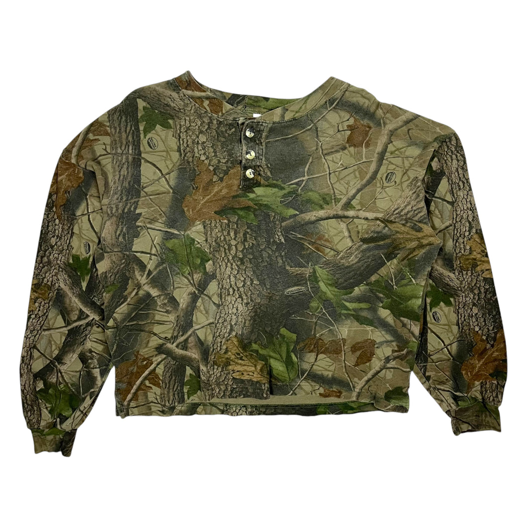 Realtree Camo Hardwoods Cropped Henley - Size M