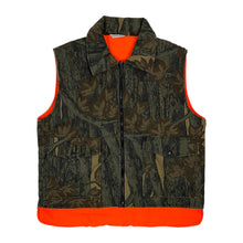 Load image into Gallery viewer, Winchester Real Tree Hunting Vest - Size L
