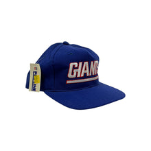 Load image into Gallery viewer, Deadstock NY Giants Starter Proline Snapback Hat - Adjustable
