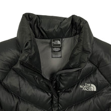 Load image into Gallery viewer, Women&#39;s The North Face 550 Series Down Filled Quilted Puffer Vest - Size L
