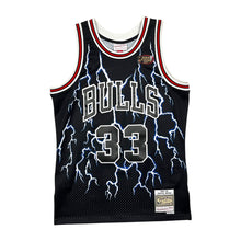 Load image into Gallery viewer, Chicago Bulls Pippen 33 Lightning Bolt Basketball Jersey - Size L
