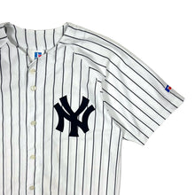 Load image into Gallery viewer, New York Yankees Derek Jeter Russell Baseball Jersey - Size M
