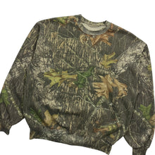 Load image into Gallery viewer, Mossy Oak Realtree Camo Crewneck Sweatshirt - Size L
