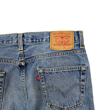 Load image into Gallery viewer, Levi's 574 Denim Jeans - Size 31"
