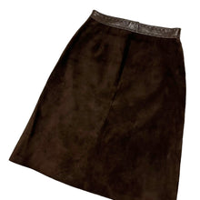 Load image into Gallery viewer, Women&#39;s Danier Suede Skirt - Size M
