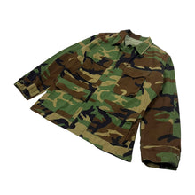 Load image into Gallery viewer, US Army Woodland Camo Field Jacket - Size S
