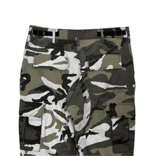 Load image into Gallery viewer, US Army Snow Camo Trousers - Size 33"
