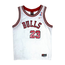 Load image into Gallery viewer, Nike Chicago Bulls Micheal Jordan Jersey - Size M/L
