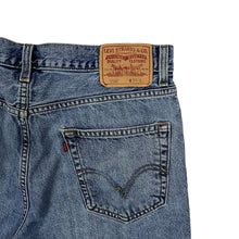 Load image into Gallery viewer, Levi&#39;s 550 Denim Shorts - Size 34&quot;
