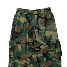 Load image into Gallery viewer, Women&#39;s Woodland Camo Nylon Cargo Pants - Size XS/S
