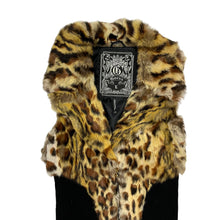 Load image into Gallery viewer, Women&#39;s Guess Cheetah Fur Vest - Size M
