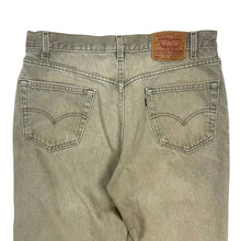 Load image into Gallery viewer, 1999 Levi’s 550 Denim Jeans - Size 36”
