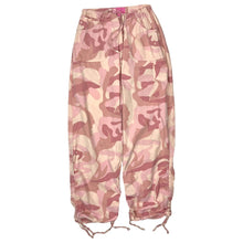 Load image into Gallery viewer, Women&#39;s Pink Camo Stacked Chino Pants - Size S
