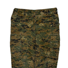 Load image into Gallery viewer, True Spec Digital Camo Cargo Pants - Size 34"
