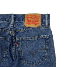 Load image into Gallery viewer, Levi&#39;s 505 Denim Shorts - Size 29&quot;
