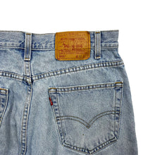 Load image into Gallery viewer, Levi&#39;s 505 Denim Shorts - Size 31&quot;
