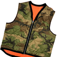 Load image into Gallery viewer, Woodland Camo Reversible Hunting Vest - Size M
