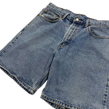 Load image into Gallery viewer, Levi&#39;s 550 Denim Shorts - Size 33&quot;

