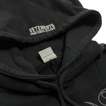 Load image into Gallery viewer, 2016 Vetements Deconstructed Demna Hoodie - Size XS
