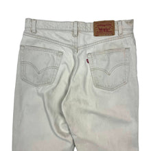 Load image into Gallery viewer, 1998 Levi’s 550 Denim Jeans - 34”
