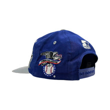 Load image into Gallery viewer, Toronto Blue Jays Starter Snap Back Hat - Adjustable
