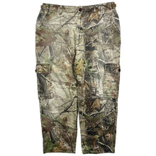 Load image into Gallery viewer, Cabela&#39;s Realtree Camo Cargo Hunting Pants - Size XL
