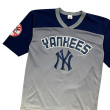 Load image into Gallery viewer, 2001 New York Yankees Gradient Baseball Jersey - Size S/M
