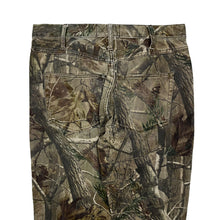 Load image into Gallery viewer, Snafu Studios Realtree Camo Double Knee Denim Jeans - Size 32&quot;
