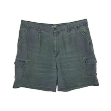 Load image into Gallery viewer, Dickies Cargo Shorts - Size XL
