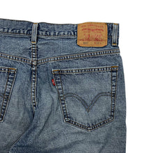 Load image into Gallery viewer, Levi&#39;s 505 Denim Shorts - Size 33&quot;
