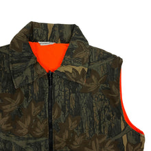 Load image into Gallery viewer, Winchester Real Tree Hunting Vest - Size L
