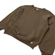 Load image into Gallery viewer, Russell Blank Crewneck Sweatshirt - Size M

