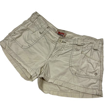 Load image into Gallery viewer, Women's No Boundaries Cargo Shorts - Size M
