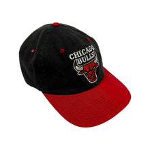 Load image into Gallery viewer, Chicago Bulls Starter Hat - Adjustable
