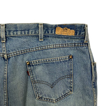 Load image into Gallery viewer, Levi’s 557 Denim Jeans - Size 40”

