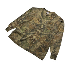Load image into Gallery viewer, Wrangler Realtree Camo Pocket Longsleeve - Size XL
