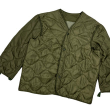 Load image into Gallery viewer, US Army Quilted Military Jacket Liner - Size XL
