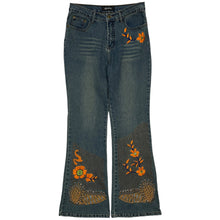 Load image into Gallery viewer, Women's Afontaine Flower Embellished Flared denim Jeans - Size

