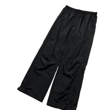 Load image into Gallery viewer, The North Face Tonal Gore-Tex Snow Shell Pants - Size M
